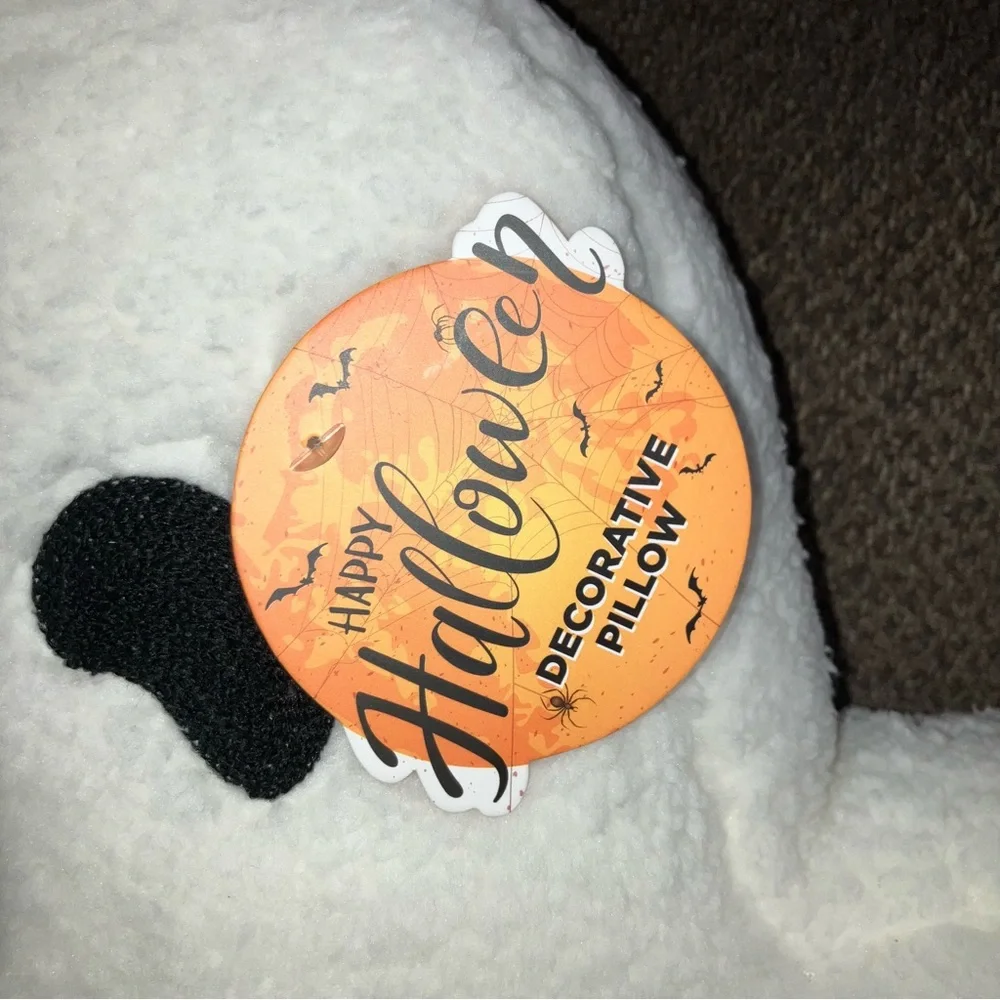 NWT Halloween Spooky White Ghost “BOO!” Plush Throw Pillow